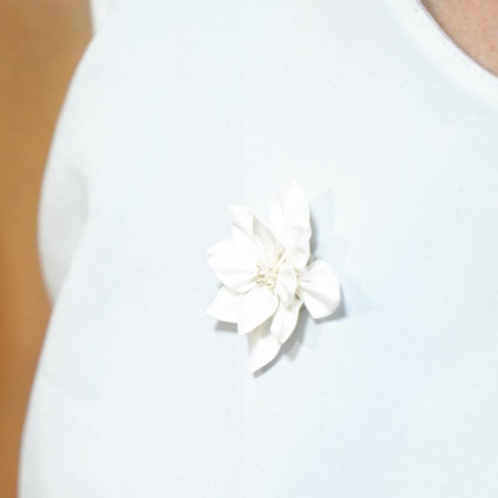 [ACCESSORY 4 PIECES] PURE WHITE (BARRETTE, BROOCH, EARRINGS, RING) | TSUMAMI KANZASHI