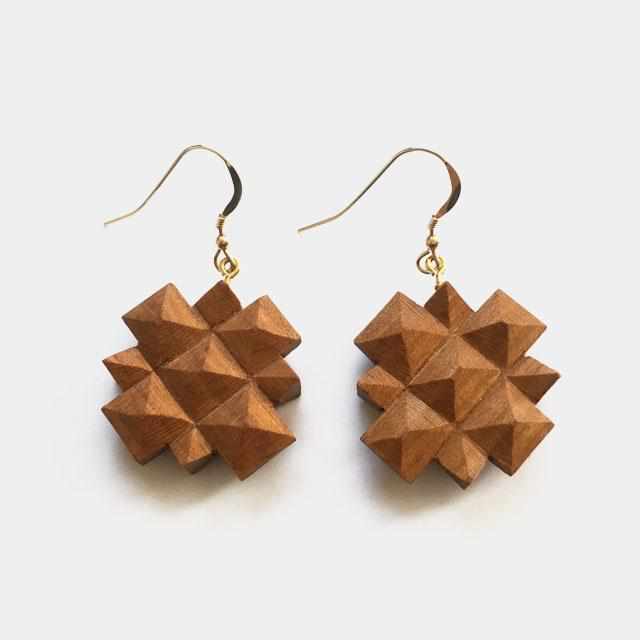 [ACCESSORY] RHODODENDRON (PIERCED EARRINGS) | KIKI | HIKONE HOUSEHOLD BUDDHIST ALTARS