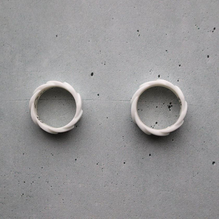 [ACCESSORY] SASKIA DIEZ DRAKE RING NO.2 (WHITE) | 2016/ | IMARI-ARITA WARES