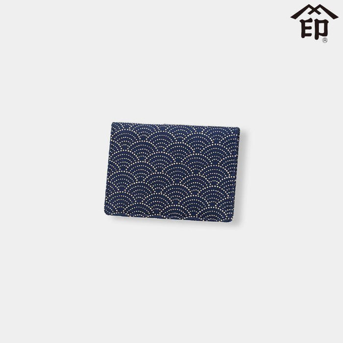 [CARD CASE] F LICENSE CASE B WAVE PATTERN (NAVY BLUE BASECOAT WITH WHITE LACQUER) | KOUSHU INDEN (LACQUERED DEERSKIN CRAFTS)| INDEN-YA