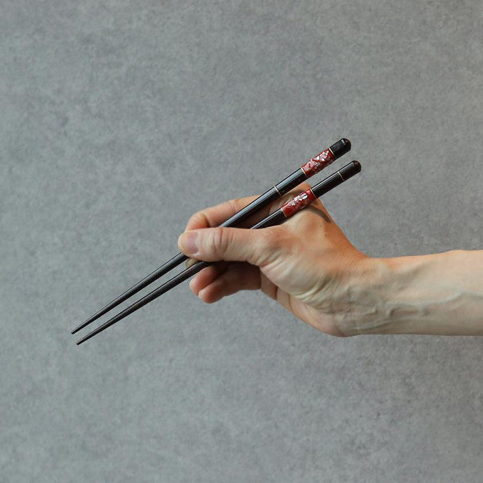 [CHOPSTICKS] RADEN CHECKERED PAIR WITH CHOPSTICK RESTS | WAKASA LACQUERED CHOPSTICKS | MATSUKAN