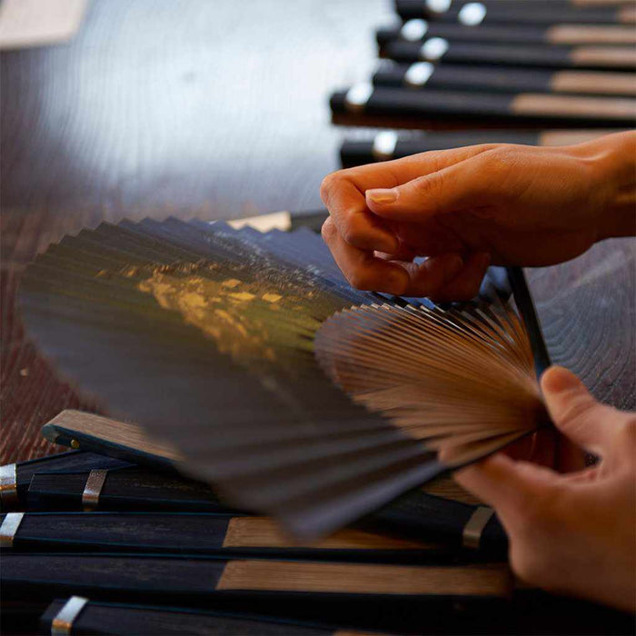 [HAND FAN] MEN'S PAPER FAN KASUMI PINE COLOR | KYOTO FOLDING FANS | OHNISHI TSUNE SHOTEN