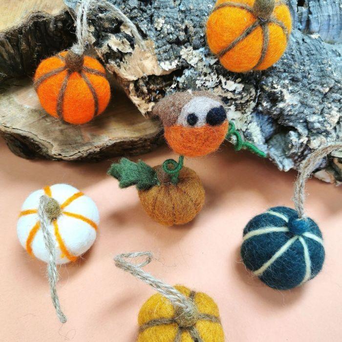 Handmade Felt Hanging Halloween Pumpkins (Set of 5) Hanging Decorations.