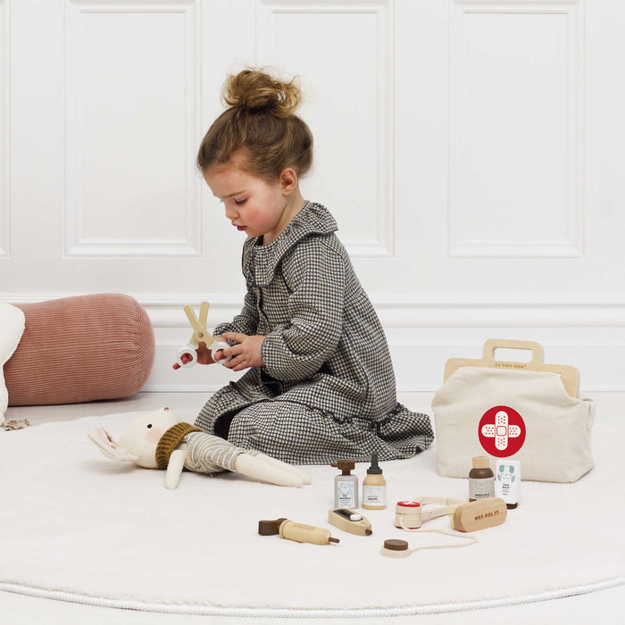 Le Toy Van Vet Set