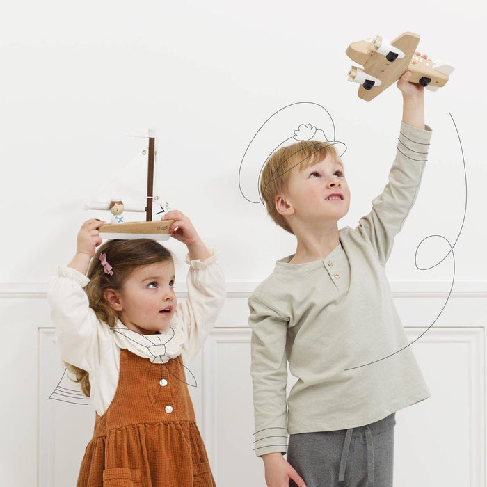 Le Toy Van Wooden Sailing Boat & Captain: LAST ONE