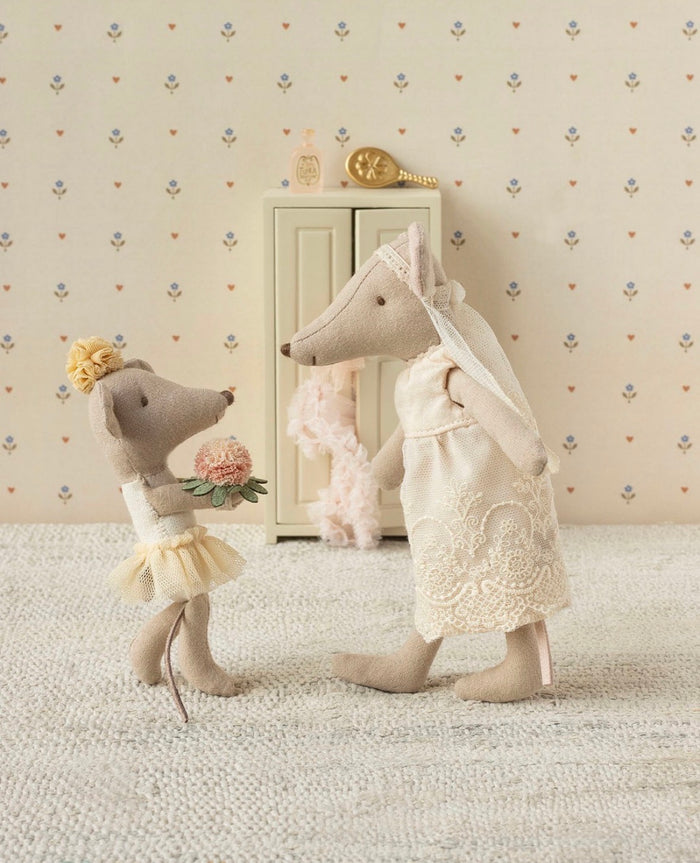 Maileg Ballet Dance Mouse Little Sister Off White SS26: NEW ARRIVAL