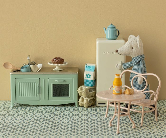 Maileg Cafe Set Mouse Mum and Dad Sized: BACK IN STOCK