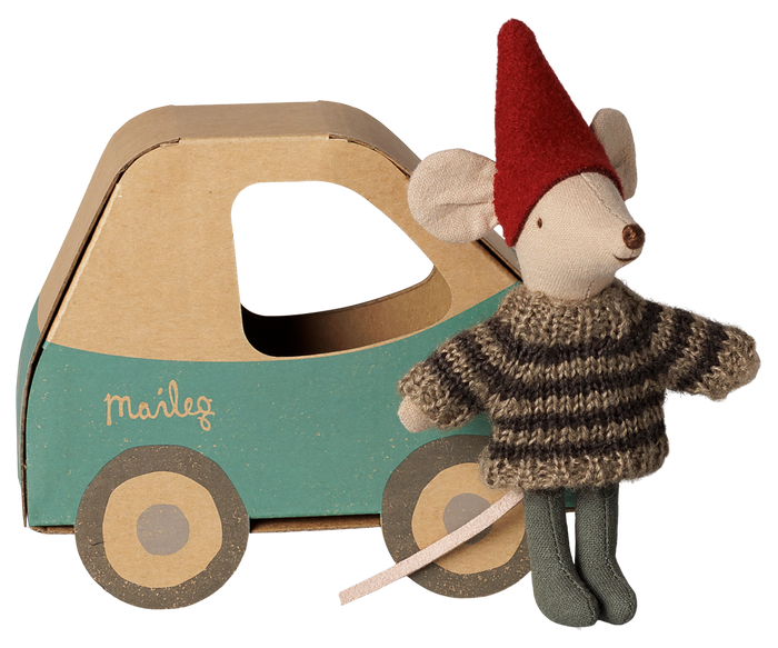 Maileg Christmas Mouse Little Brother In Car FW26 PREORDER ONLY DUE NOV