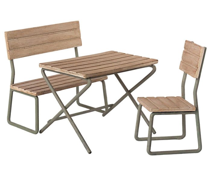 Maileg Garden Table and Chairs SS2021.
