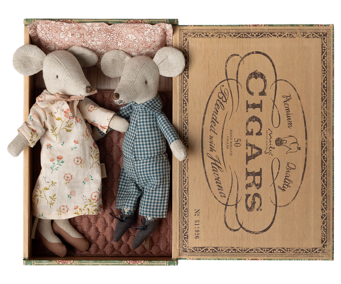 Maileg Grandma and Grandpa Mouse Couple in Matchbox SS26 NEW ARRIVAL