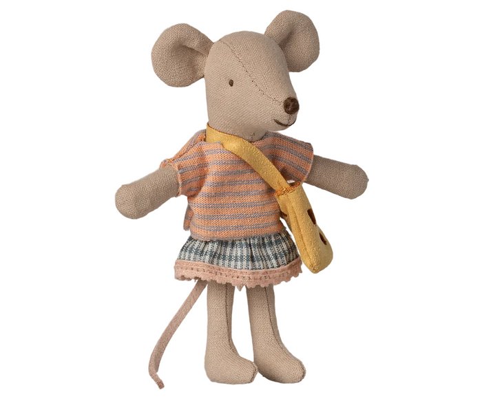 Maileg Little Sister Mouse Mouse With Bag SS26 NEW ARRIVAL