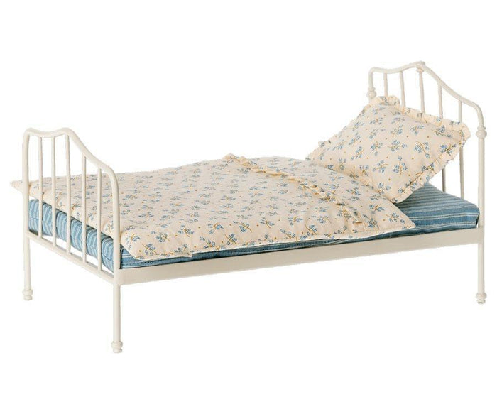 Maileg Mini Blue Bed Spring Summer 22 Expected June PREORDER NOW.