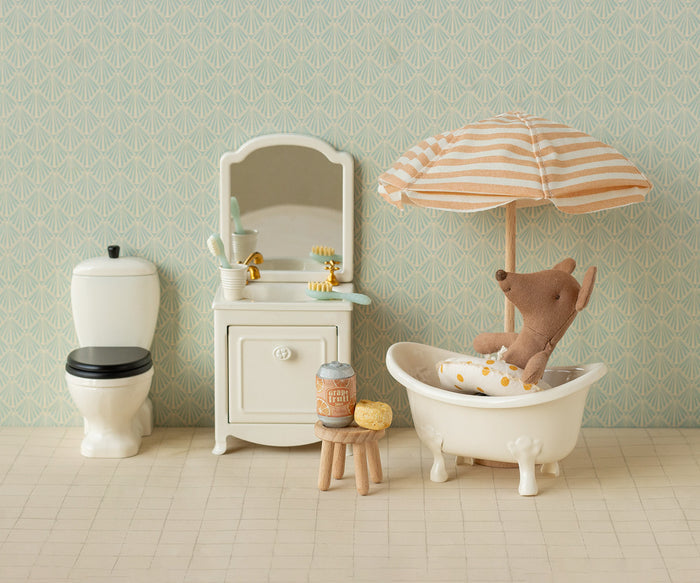 Maileg Mouse Bath Tub: BACK IN STOCK