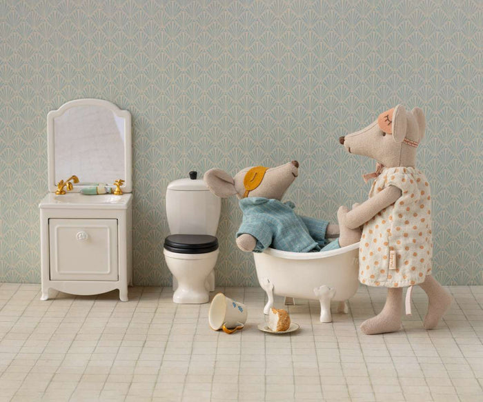 Maileg Mouse Bath Tub: BACK IN STOCK