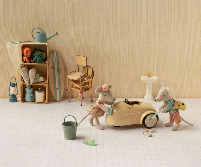 Maileg Mouse Car Wheat FW26: NEW ARRIVAL BACK IN STOCK