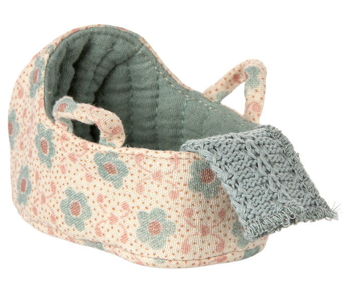 Maileg Mouse Carrycot Blue