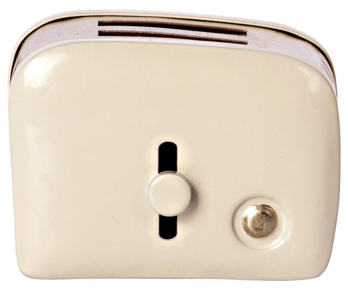 Maileg New Toaster with Bread  Off White AW21 New Arrival.
