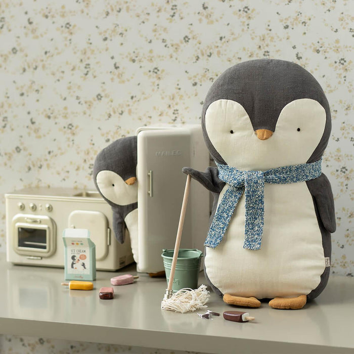 Maileg Penguin Medium: SOLD OUT