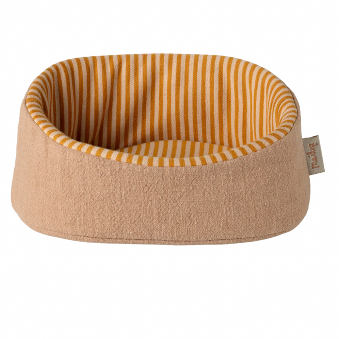 Maileg Pet Basket/Bed Powder Perfect for Puppies and Small Kittens: BACK SOON