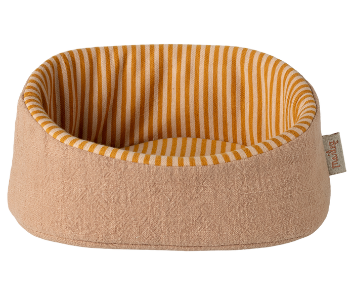 Maileg Pet Basket/Bed Powder Perfect for Puppies and Small Kittens: BACK SOON
