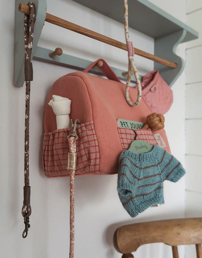 Maileg Pet Carrier Coral
