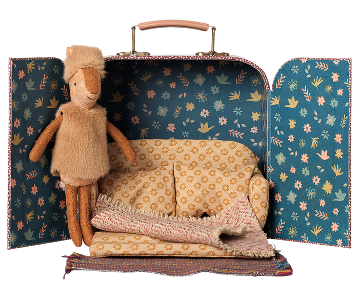 Maileg Reindeer Little Sister in Suitcase Christmas FW26 PREORDER ONLY DUE OCT