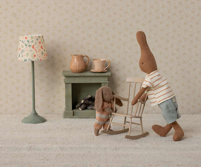 Maileg Rocking Chair Dark Sand Bunny & Teddy Size FW25
