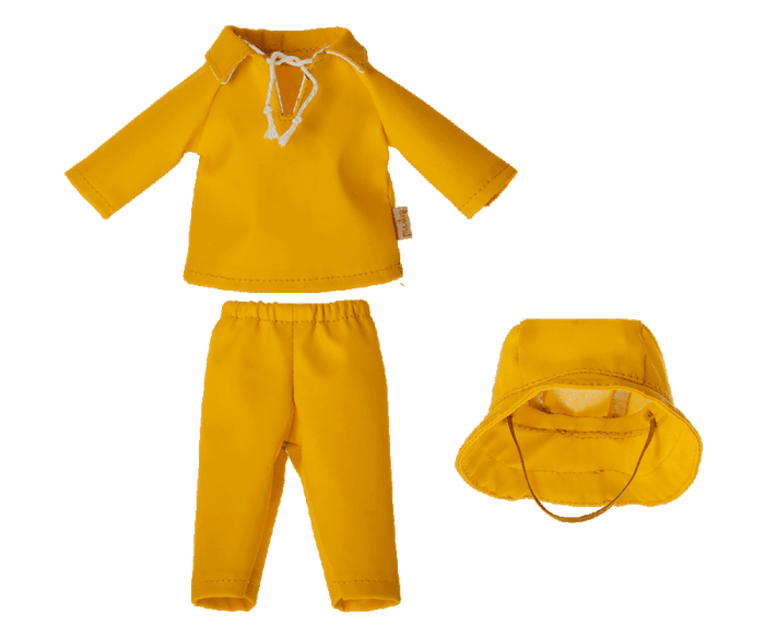 Maileg Teddy Dad Rain Outfit Spring Summer 22  Expected April PREORDER NOW.
