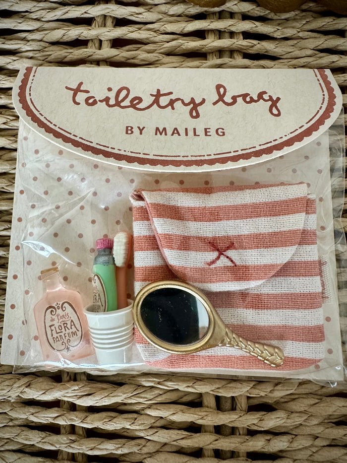 Maileg Toiletry Bag Toothbrush Set Coral SS26 NEW ARRIVAL