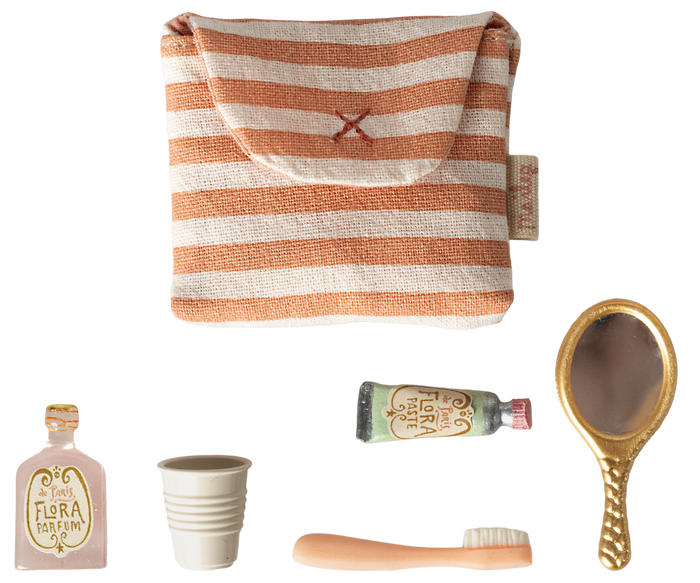 Maileg Toiletry Bag Toothbrush Set Coral SS26 NEW ARRIVAL