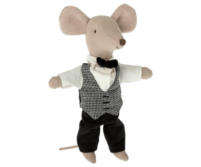 Maileg Waiter Mouse Clothes Only Spring Summer 22 Expected April PREORDER NOW.