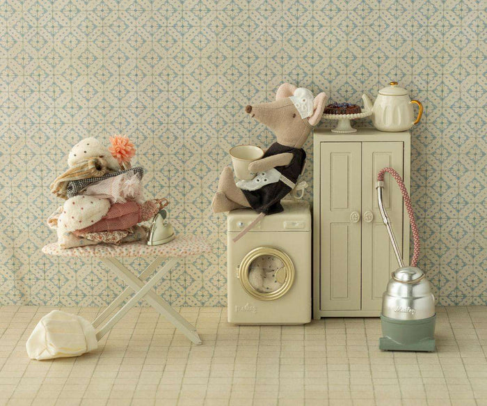 Maileg Waitress/Maid Mouse: BACK SOON
