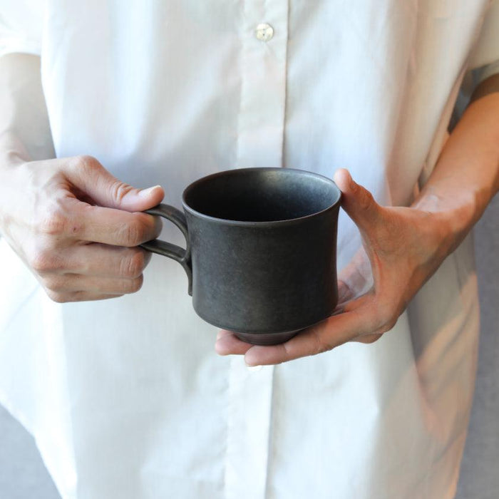 [MUG (CUP)] EASY-TO-HOLD MUG BLACK | KYOTO-KIYOMIZU WARE | FUUU