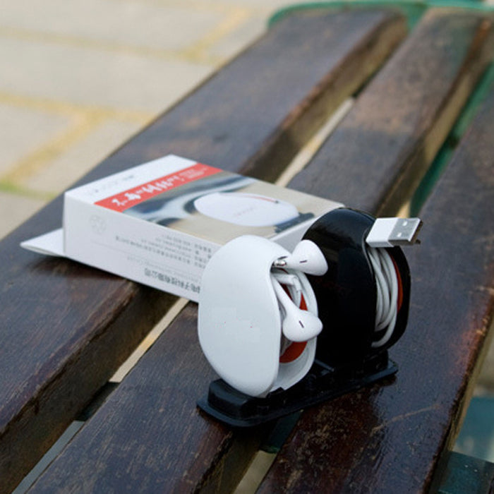 Retractable Cable & Earphone Winder — product photo 2