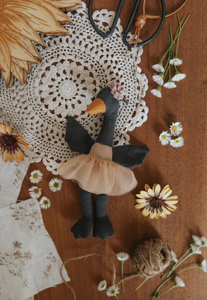 Rugaroo Black Swan- Wattle The Bush Florist Black Swan : SOLD OUT