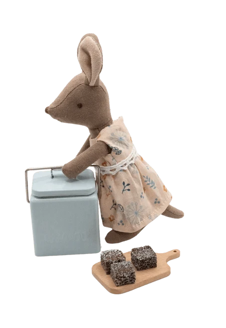 Rugaroo The T'roo-Blue Esky with Lamingtons | Doll Accessories:  BACK IN STOCK