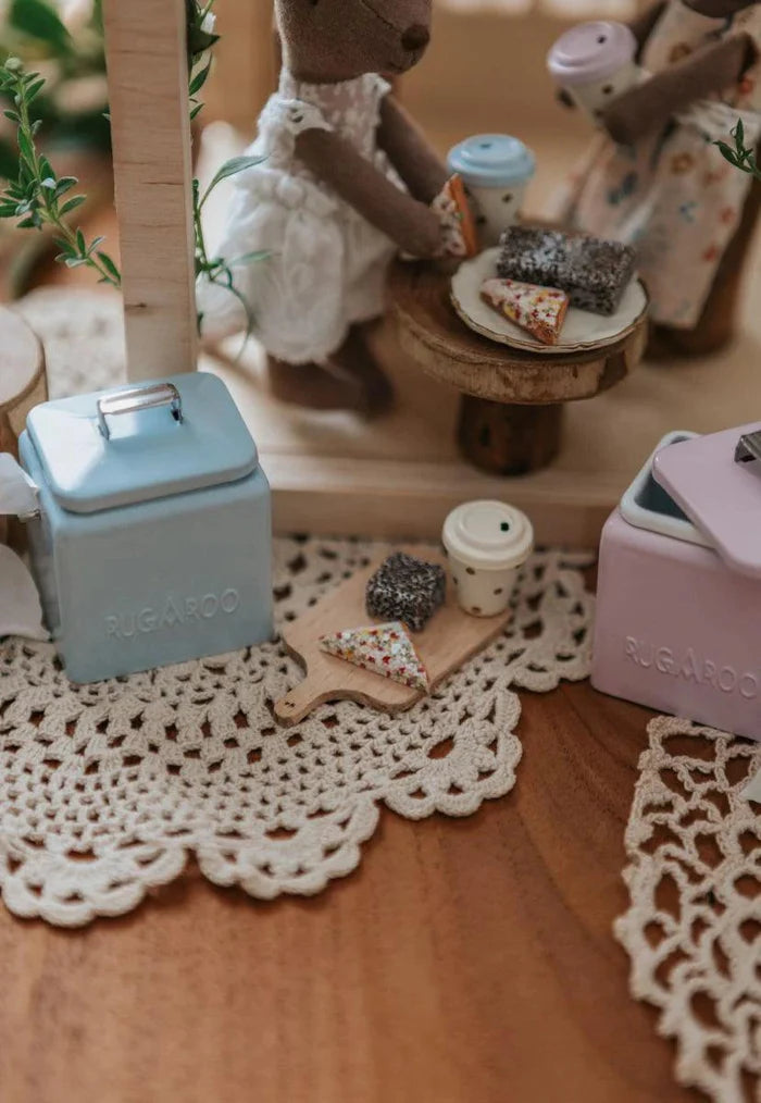 Rugaroo The T'roo-Blue Esky with Lamingtons | Doll Accessories:  BACK IN STOCK