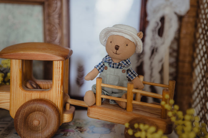 Rugaroo Wombat Wazza The Cockie (Farmer) Wombat Doll: NEW ARRIVAL