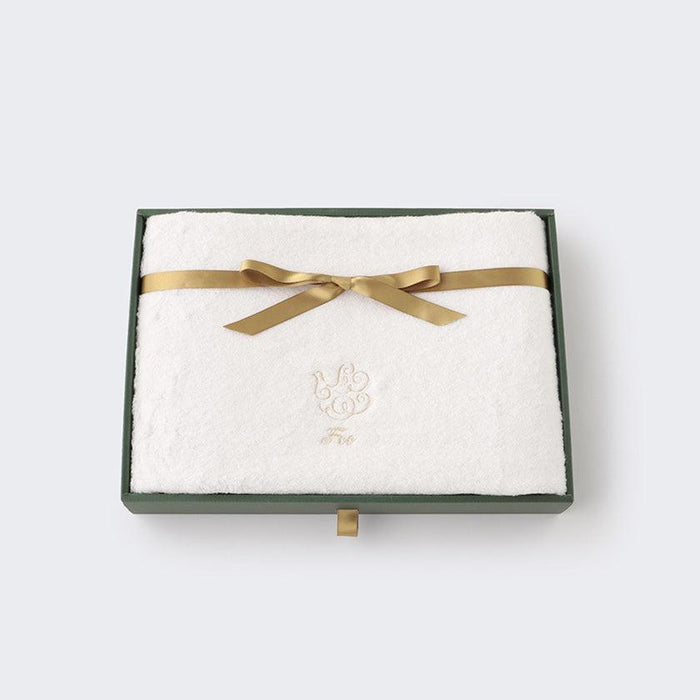 [TOWELS]  GIFT SET WITH 1 ORGANIC COTTON BATH TOWEL (GOLD RIBBON) | SEWING