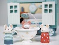 Wooden Sheperd’s Hut Expected May Pre-order.
